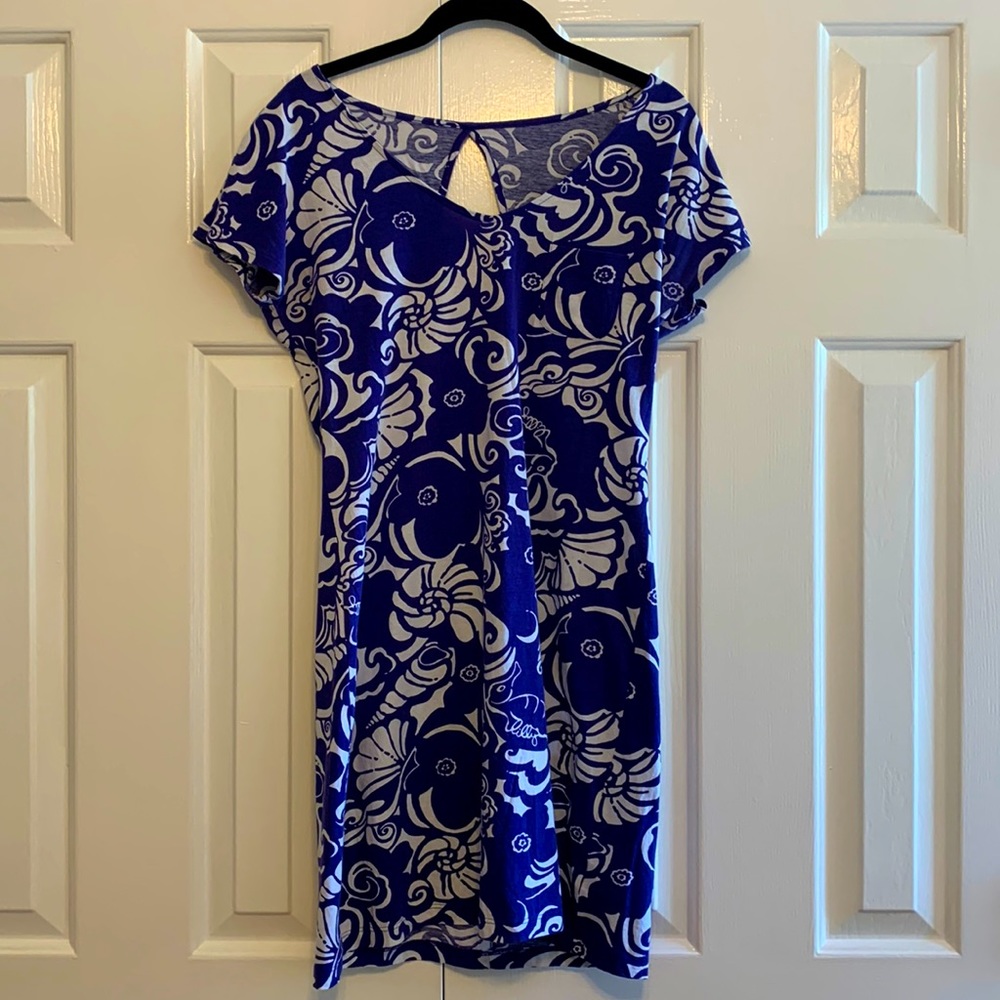 Lily Pulitzer dress. Blue and white patterned. Size S.